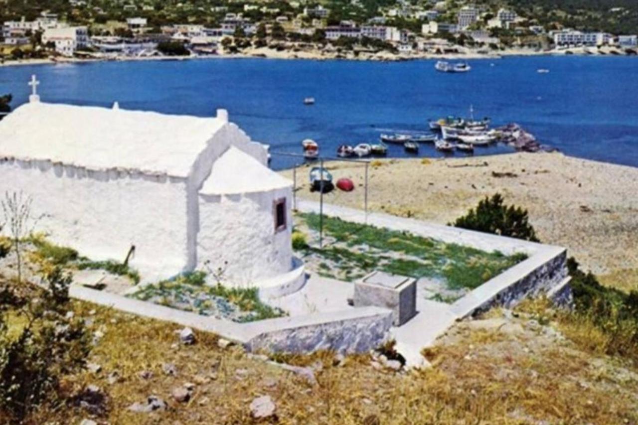 Aelia Houses Agia Marina  Exterior photo